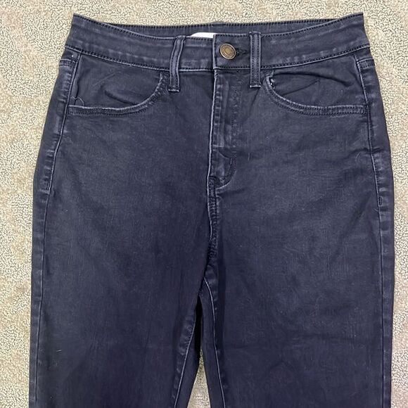 Sol Super High Rise Ultimate Jegging Juniors 11 Black Jeans w Distressed Knees - Picture 8 of 12